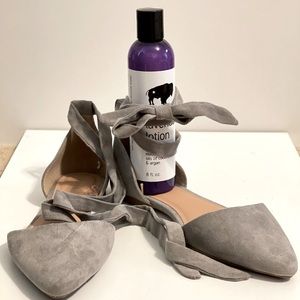 Old Navy ballet flats w/ ankle ties, grey, size 8